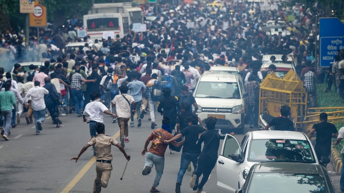 Delhi Police filed two FIRs at Connaught Place and Parliament Street against protesters