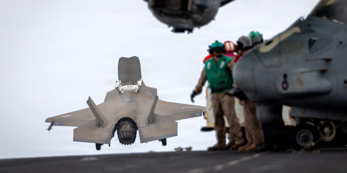 A U.S. Marine Corps F-35B Lighting II assigned to Marine Fighter Attack Squadron (VMFA) 122, 11th Marine Expeditionary Unit