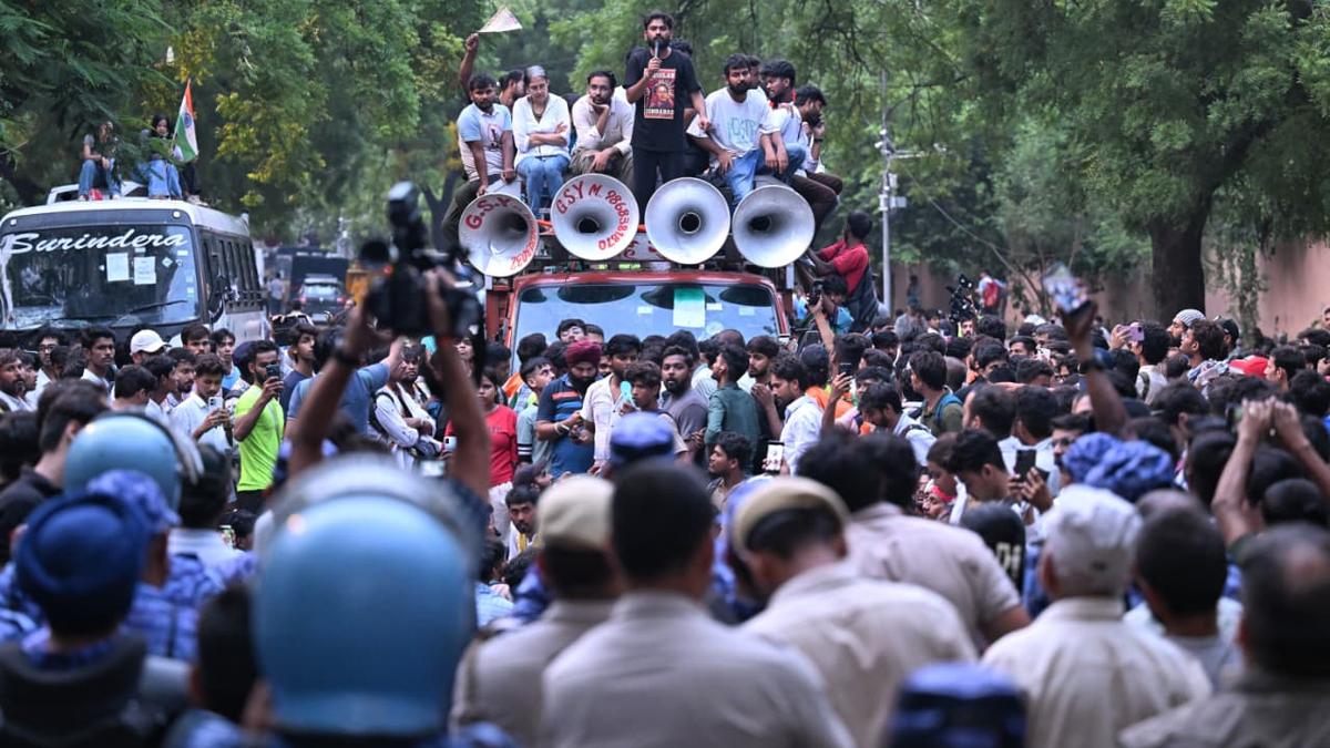 Jantar Mantar Crackdown and Police Tactics