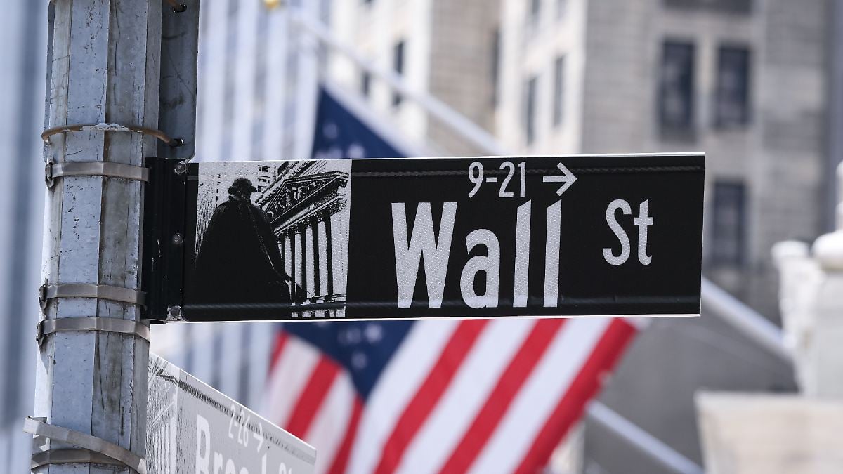 U.S. Labor Department reports 3.5 percent inflation