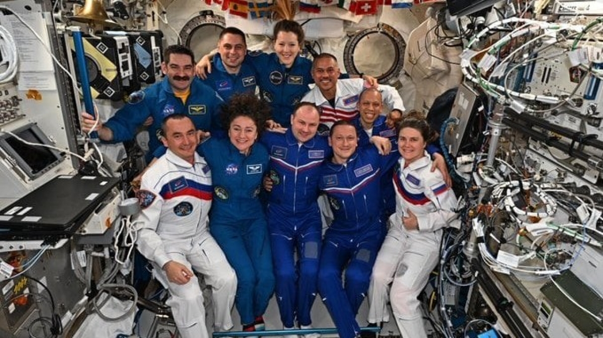 Phi hành đoàn Mỹ-Nga trở về Trái Đất sau 241 ngày trên ISS