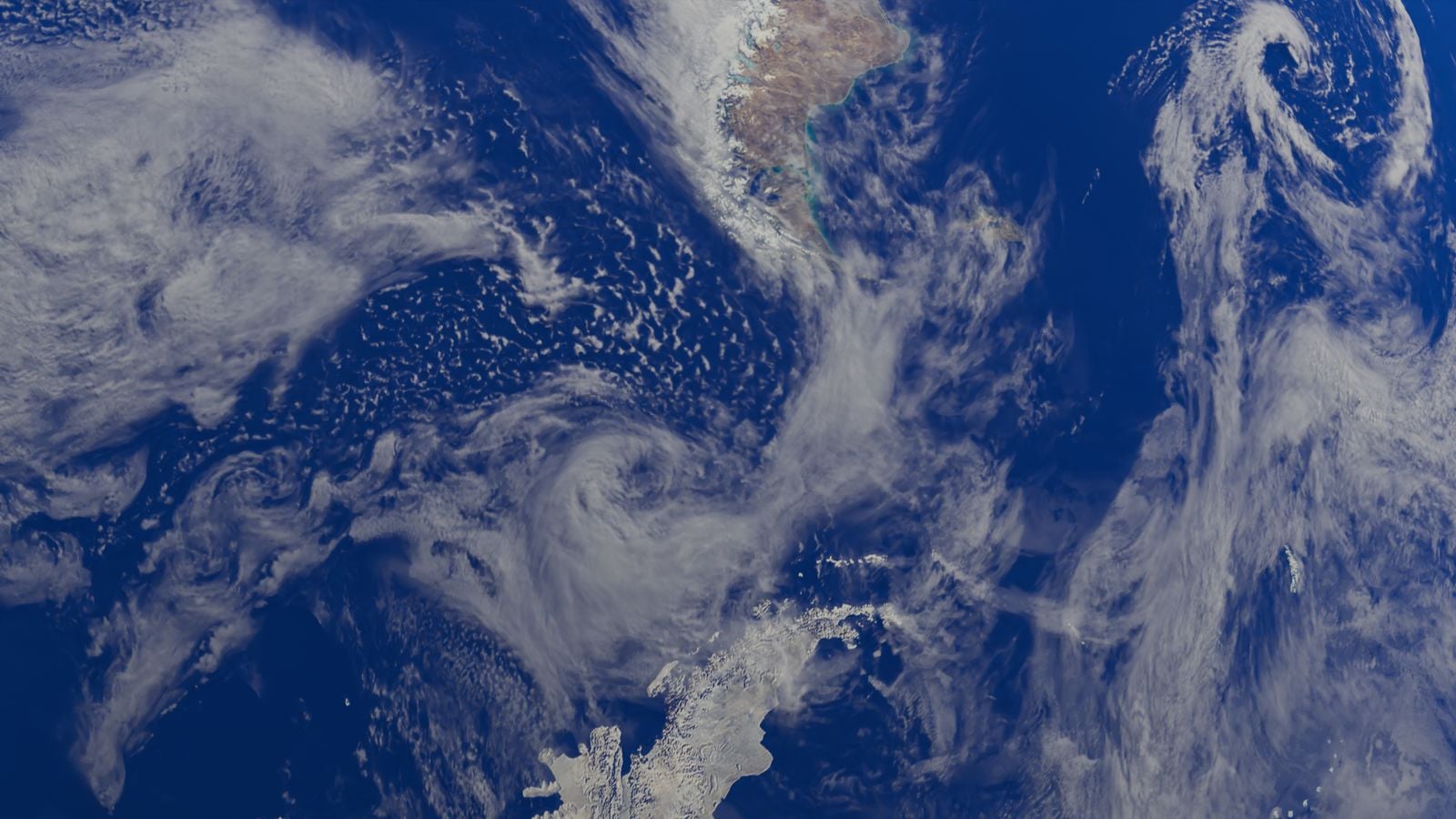 Orbital Threshold and the Kessler Syndrome