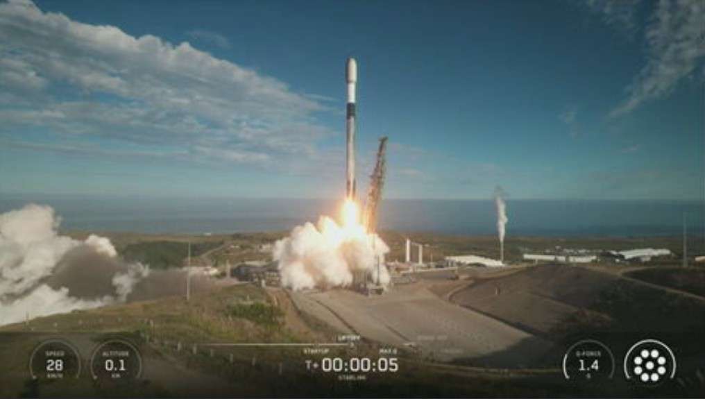 SpaceX Launches 24 Starlink Satellites from Vandenberg After Delay