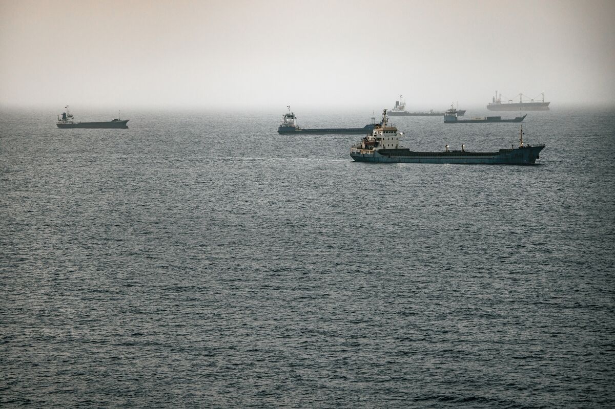 US Naval Blockade Stalls Iranian Oil Exports at Kharg Island