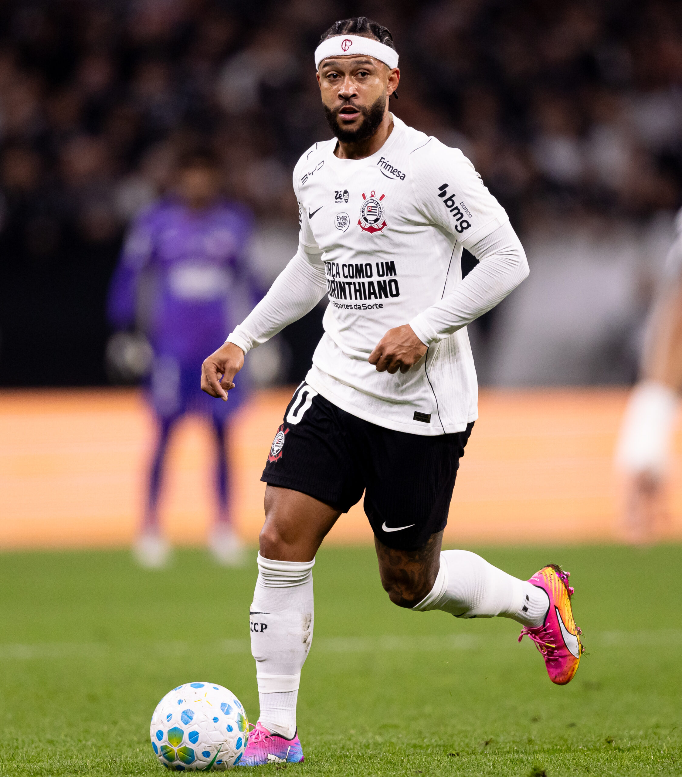 Corinthians and Memphis Depay Finalize Two-Year Contract Extension