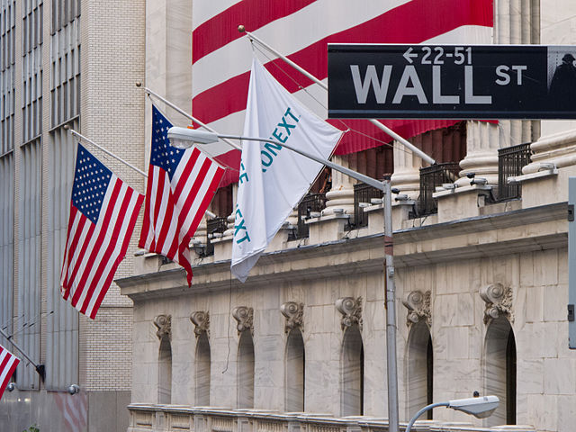 US Stocks Rally as Trump Pauses Military Strikes Against Iran