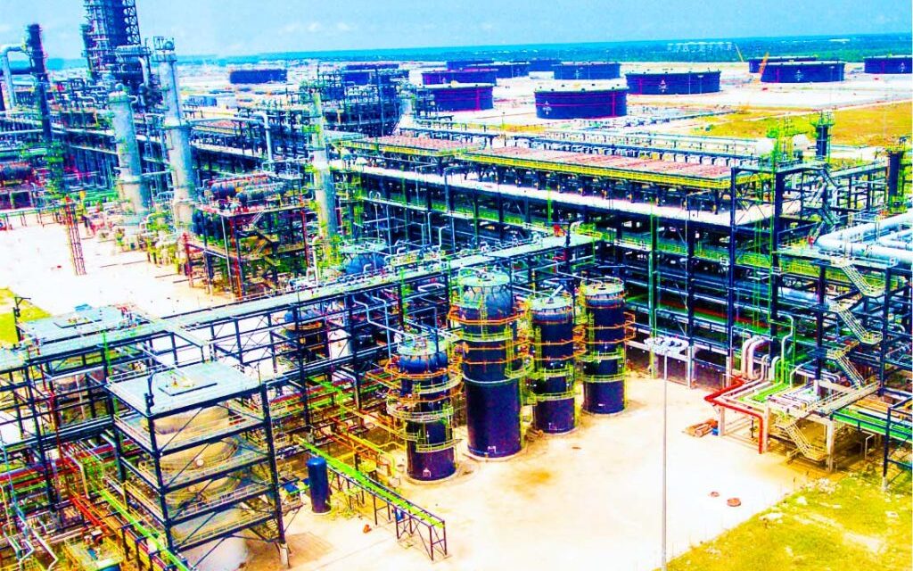 Dangote Oil Refinery Aims to Raise $5 Billion in October IPO