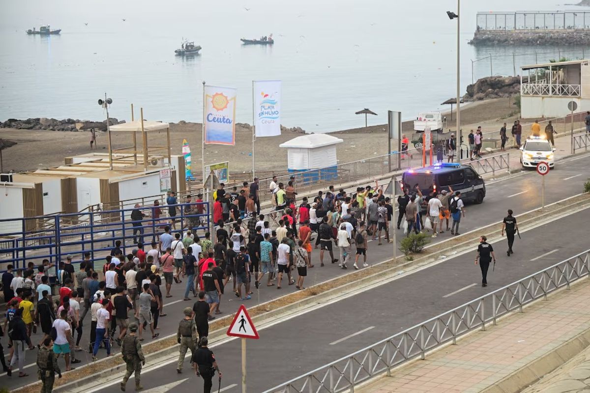 Spain Installs Floating Barrier in Ceuta After Deadly Border Rush