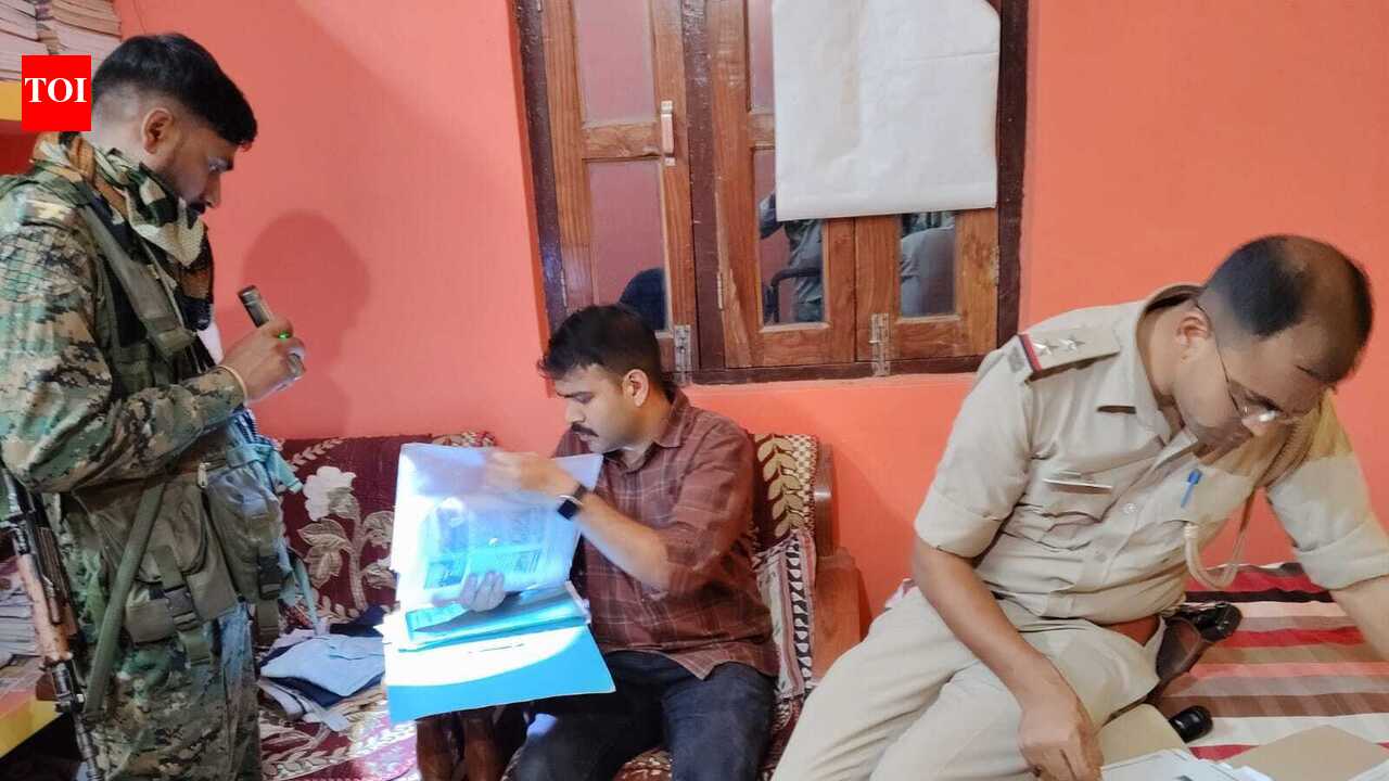 Jharkhand CID Raids Multiple Locations in JPSC Exam Irregularities Probe
