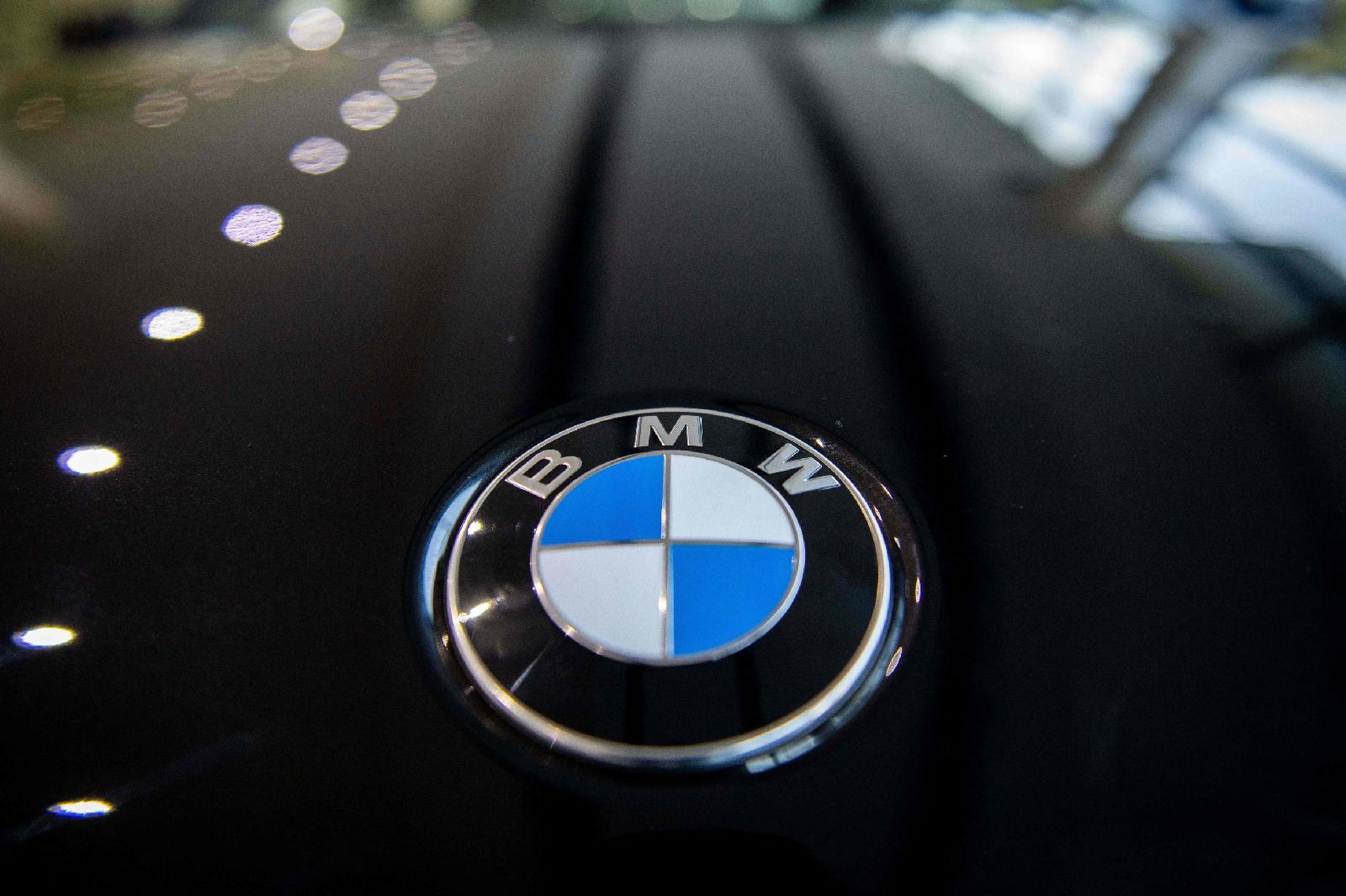 "What Happened to German Cars?" Volkswagen, Mercedes-Benz Followed by BMW Cuts Jobs
