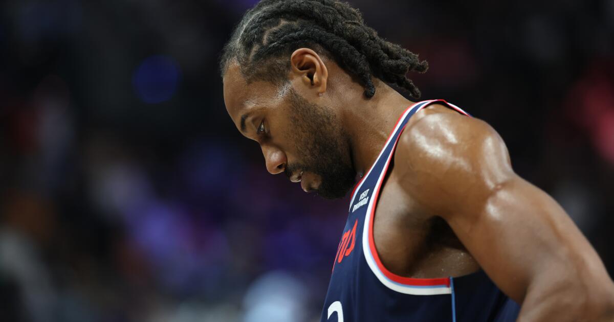 INGLEWOOD, CALIFORNIA - JANUARY 05: Kawhi Leonard #2 of the Los Angeles Clippers looks on during a game against the Golden
