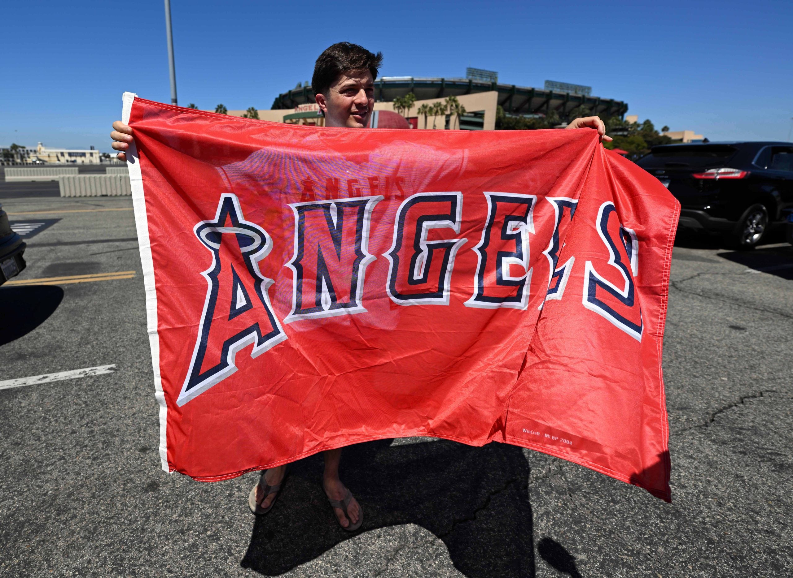 Stan Kroenke Agrees to Buy Los Angeles Angels for Record $4 Billion