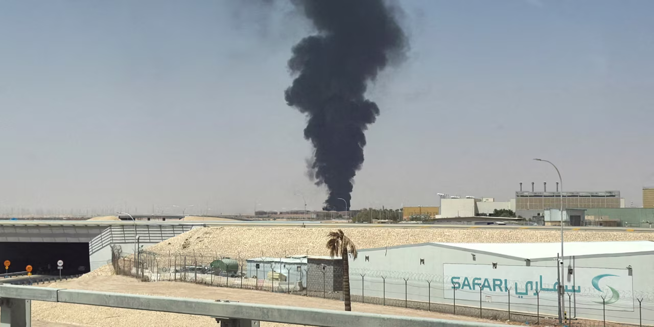 Yemen’s Houthis Claim Attack on Saudi Capital After Fuel Depot Burns at Airport