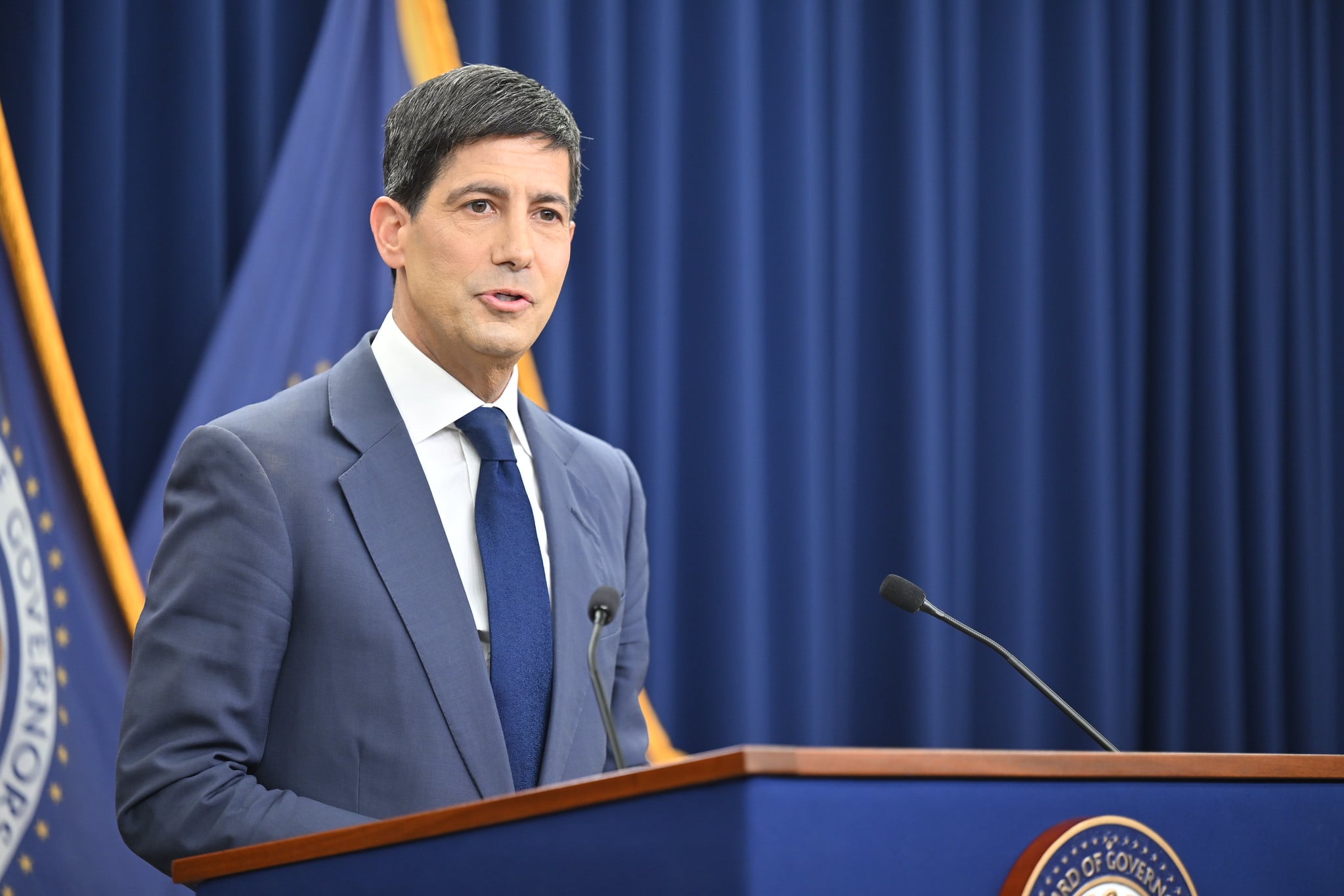 One Sentence in the Fed Meeting Minutes Is Nightmare Fuel for Fed Chair Kevin Warsh and the Stock Market