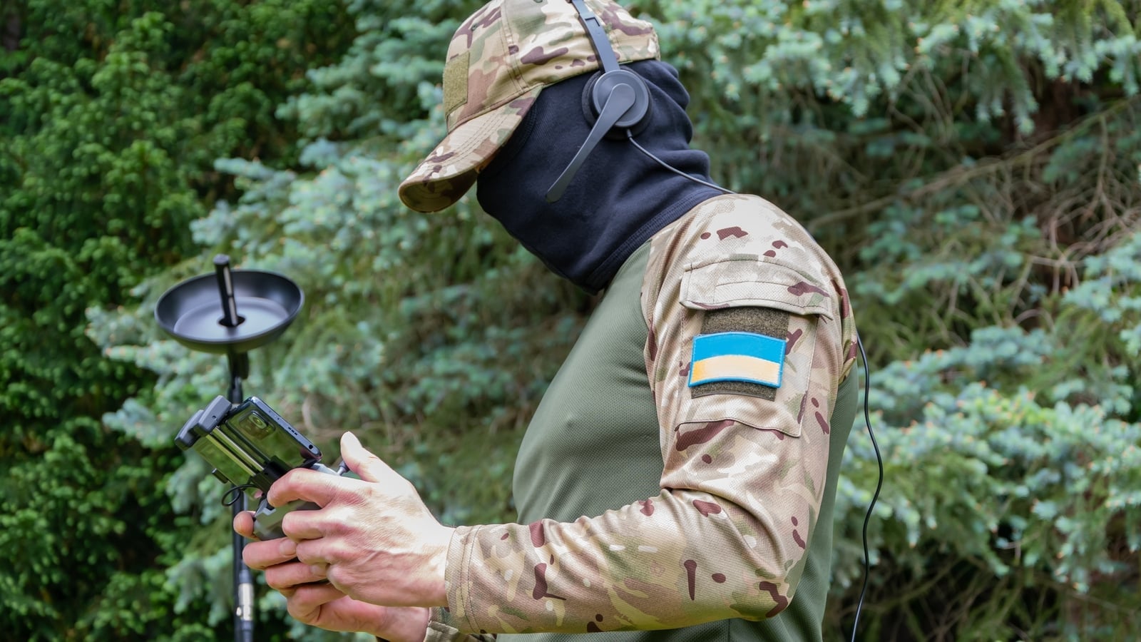 Ukraine Resumes Russian Refinery Strikes After US Support Cuts