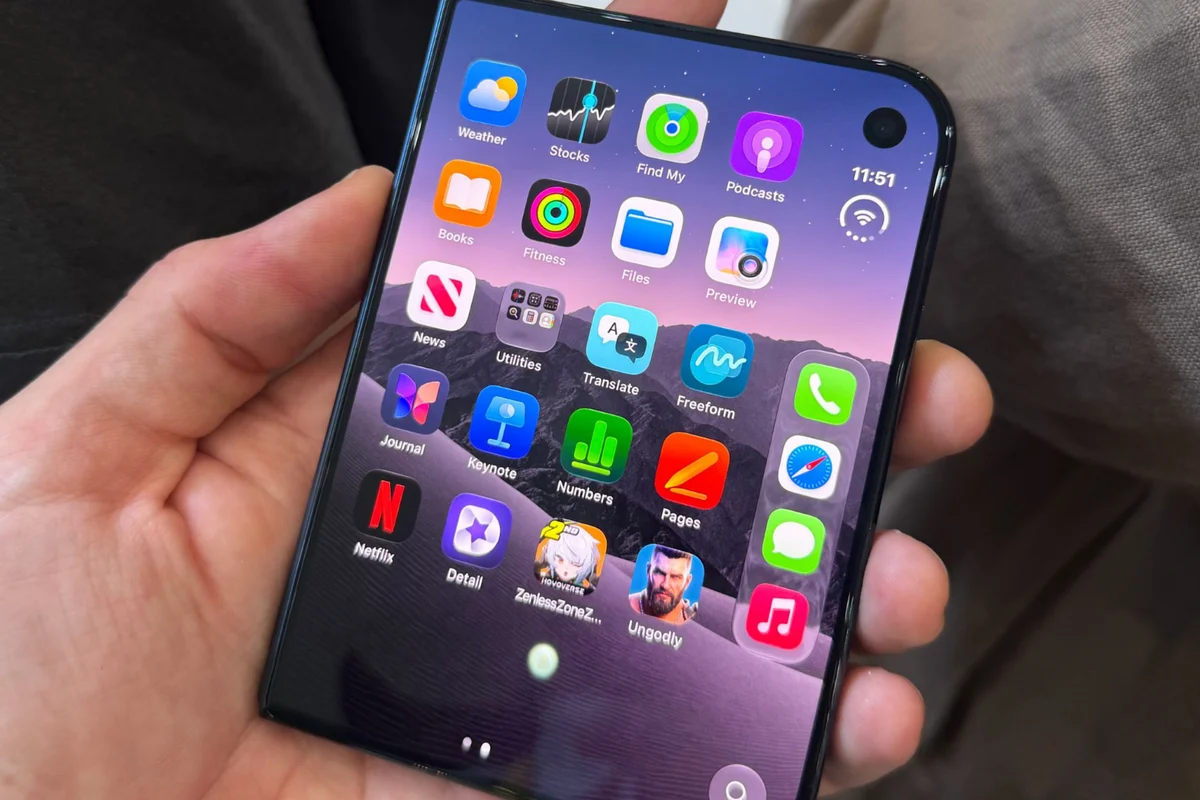 iPhone Duo Preorders Sell Out With Shipping Delayed Until January